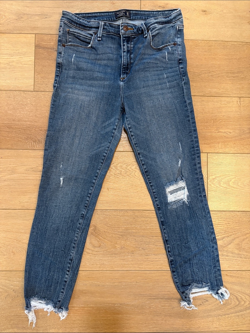 Abercrombie & Fitch - Simone High Rise Ankle